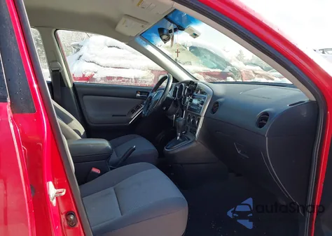 2005 Toyota Matrix Xr z USA, uszkodzony, nr VIN 2T1KR32E05C470180